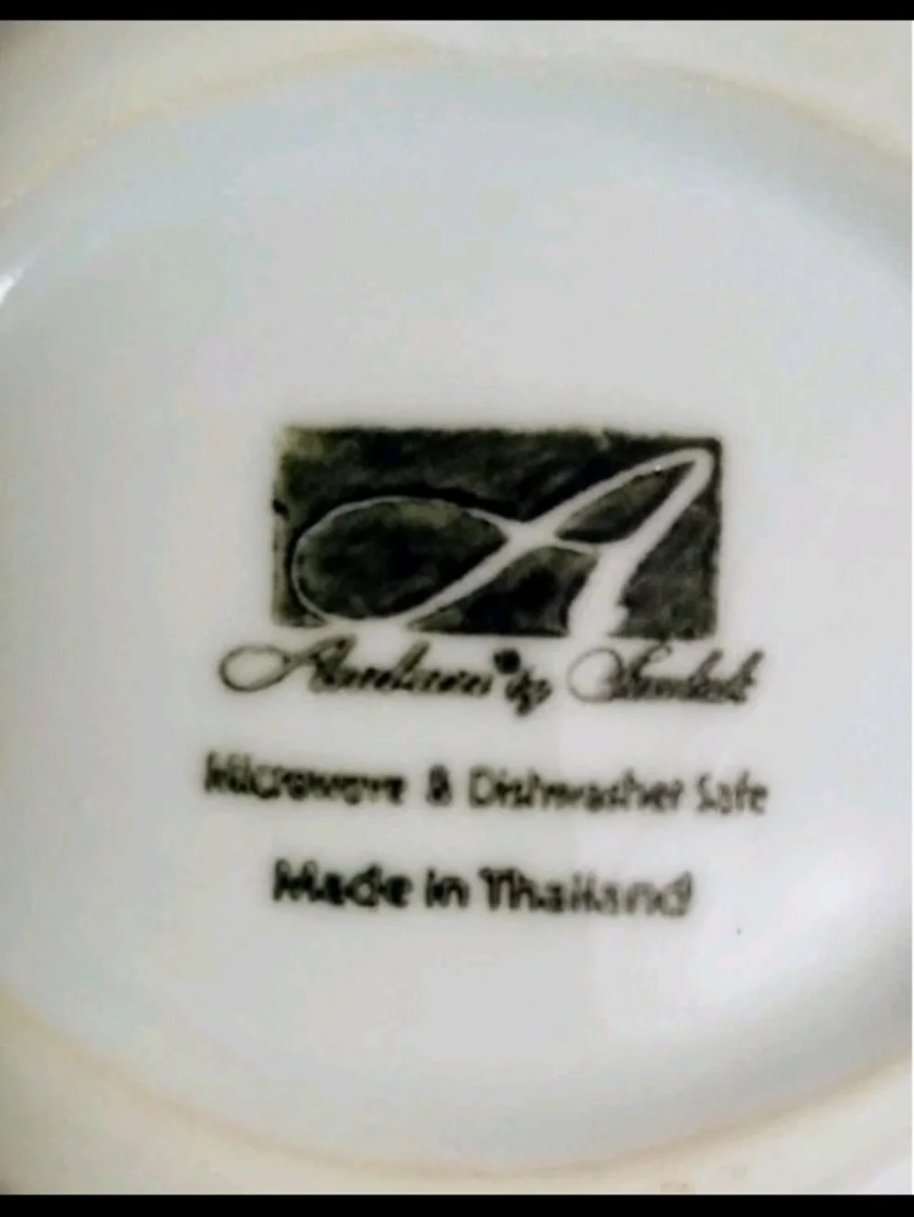 Neptune Pattern Creamer/ Vase/Or Vanity Organizer White Ceramic Made In Thailand